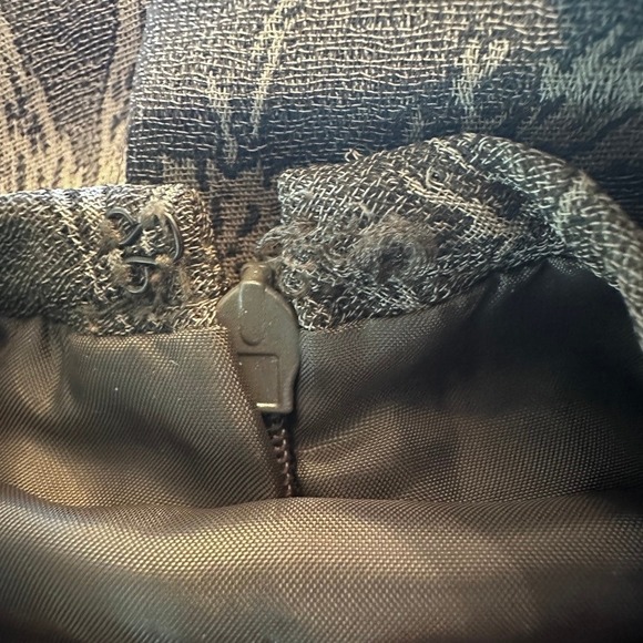 2 Piece‎ Taupe Skirt Suit Le Suit Petite Women's Floral Print Size 6P - Picture 13 of 13